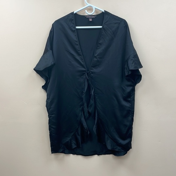 NWOT Victoria's Secret Satin Kimono Black Graphic Robe Loungewear Comfy OS - Picture 3 of 10